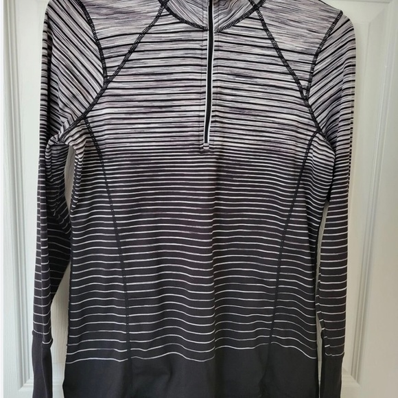 Ladies workout jacket - Picture 2 of 3